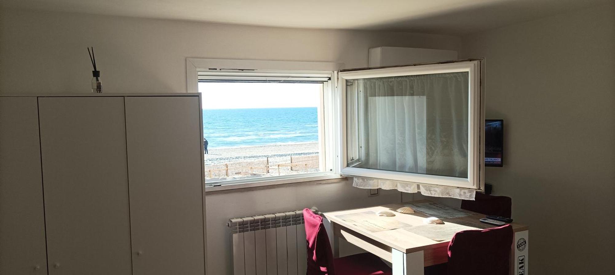 Casina Sulla Sabbia Apartamento Torvaianica Exterior foto