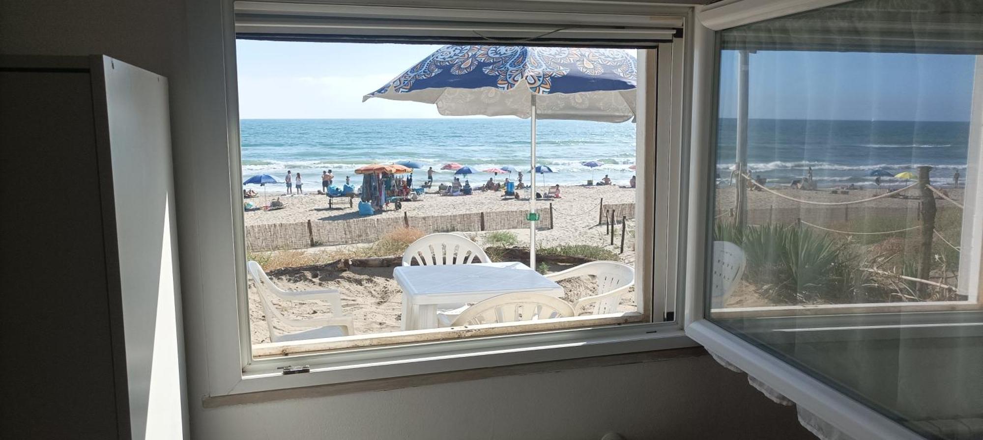 Casina Sulla Sabbia Apartamento Torvaianica Exterior foto