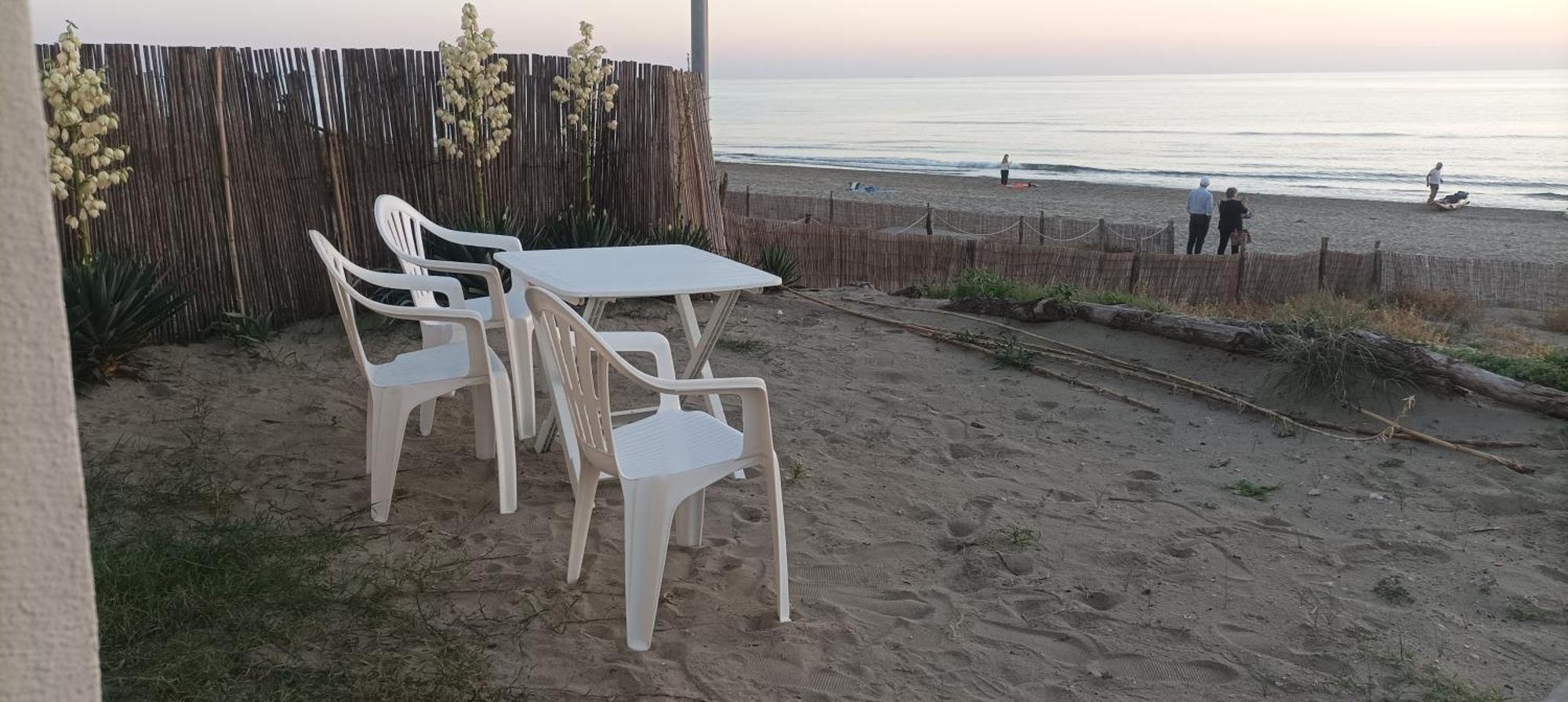 Casina Sulla Sabbia Apartamento Torvaianica Exterior foto
